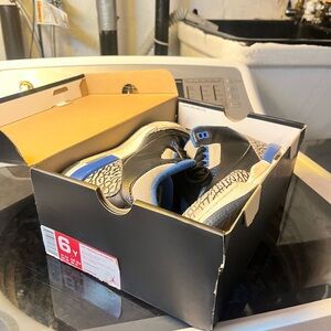 Jordan Kids' Black and Blue Retro Basketball Sneakers